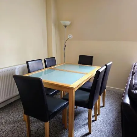 2 Bedroom Modern Stylish Apt In Glasgow City Centre Esterno foto